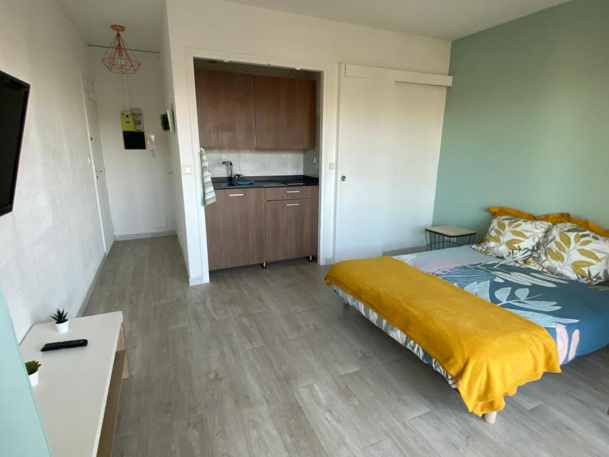 Coquet Logement Front De Mer Cagnes-sur-Mer Exteriör bild